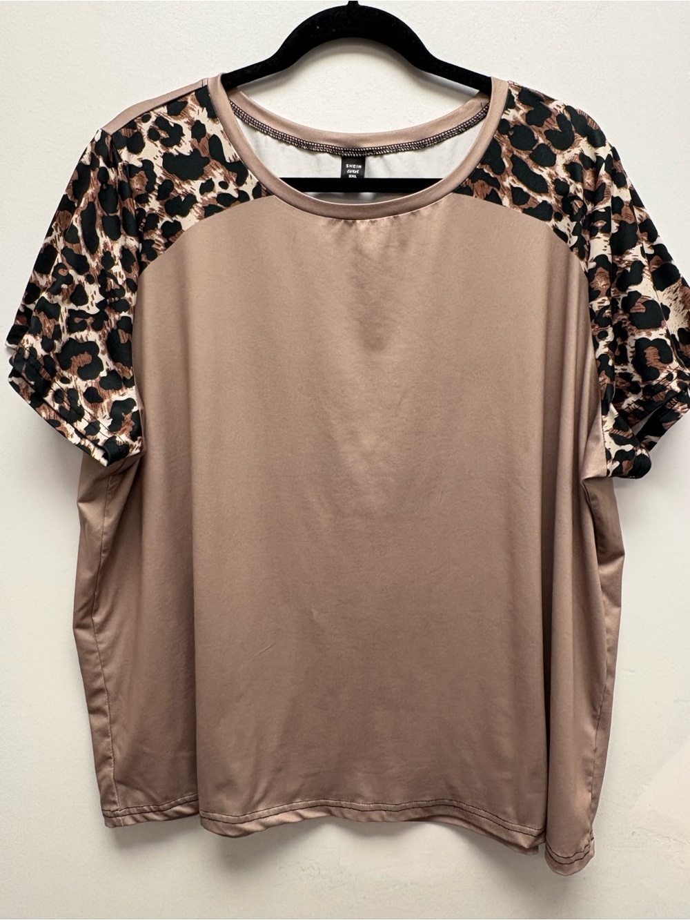 4 for $25 🤎 SHEIN Curve Leopard Sleeve Top 2XL 🤎